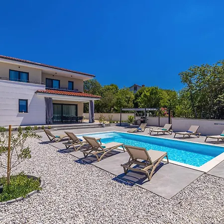 Adria Moments With Private Pool * Pinezici (Krk)
