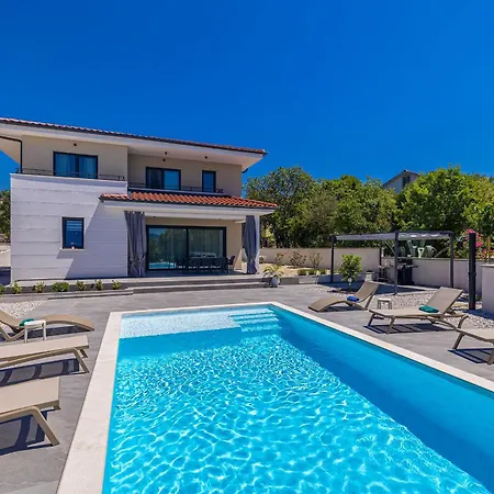 Villa Adria Moments With Private Pool