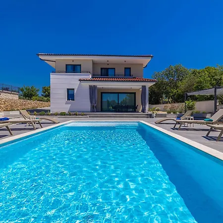 Adria Moments With Private Pool * Pinezici (Krk)