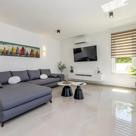 Villa Adria Moments With Private Pool Pinezici (Krk)