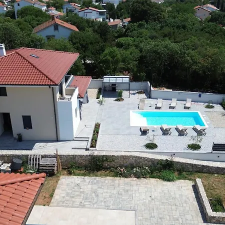 Adria Moments With Private Pool *
