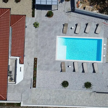 Adria Moments With Private Pool Pinezici (Krk)